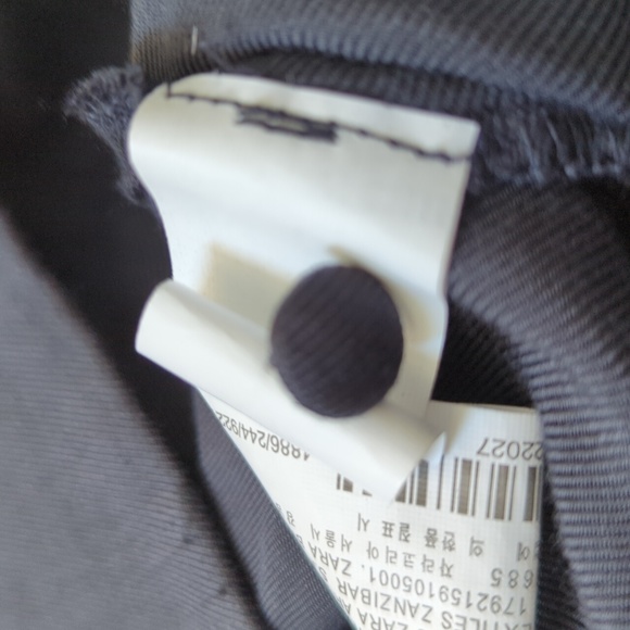 Zara Buttoned Front Crop Top - Picture 13 of 16